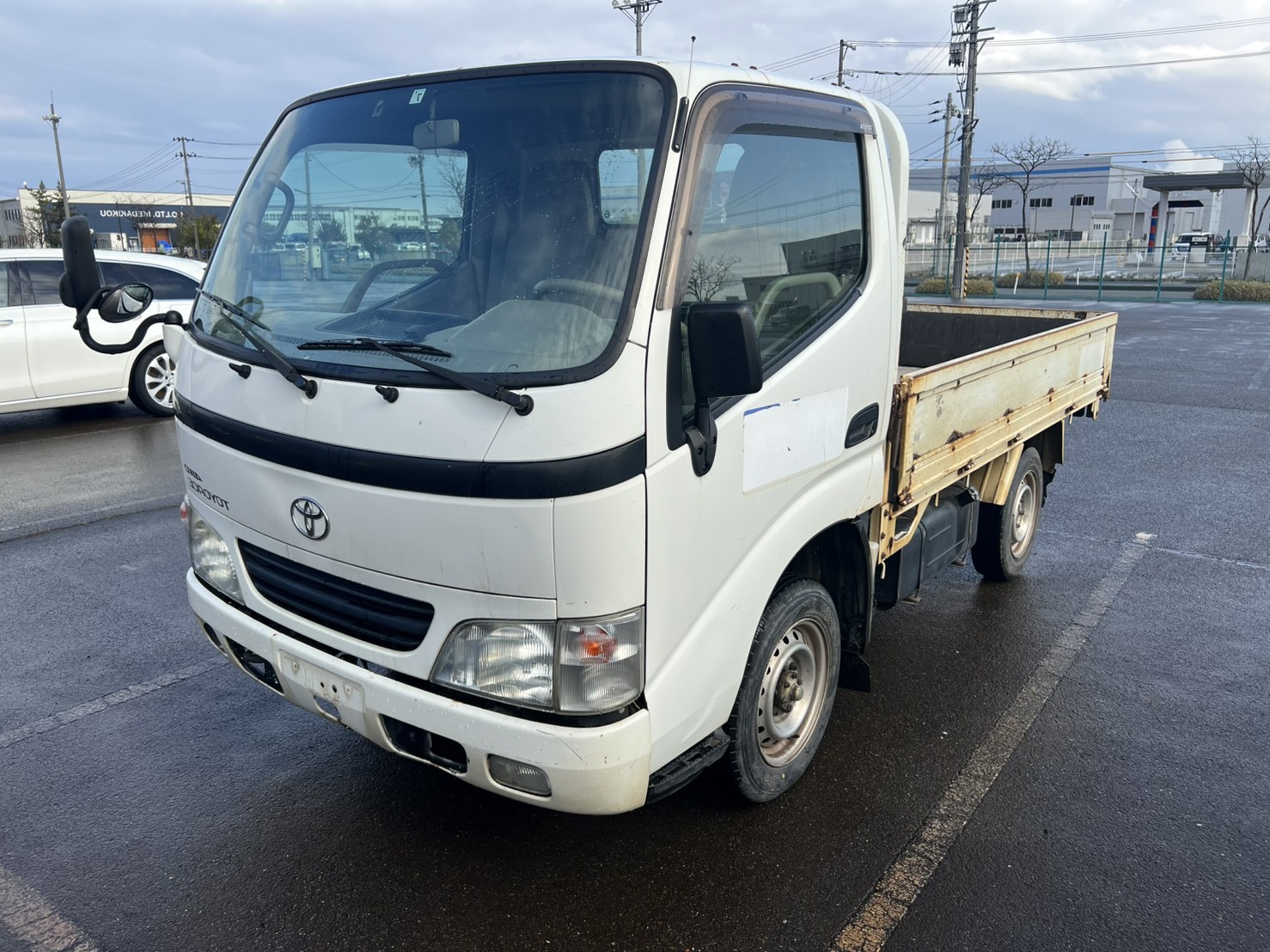 新潟市で買い取った2006年式トヨタ ダイナ 141過走行